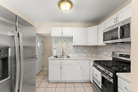 Tiny photo for 11342 S Avenue G, Chicago, IL 60617 (MLS # 12567307)