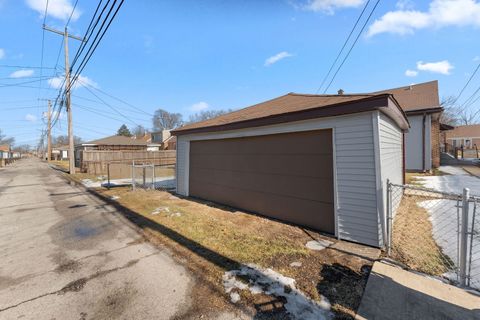 Tiny photo for 11342 S Avenue G, Chicago, IL 60617 (MLS # 12567307)