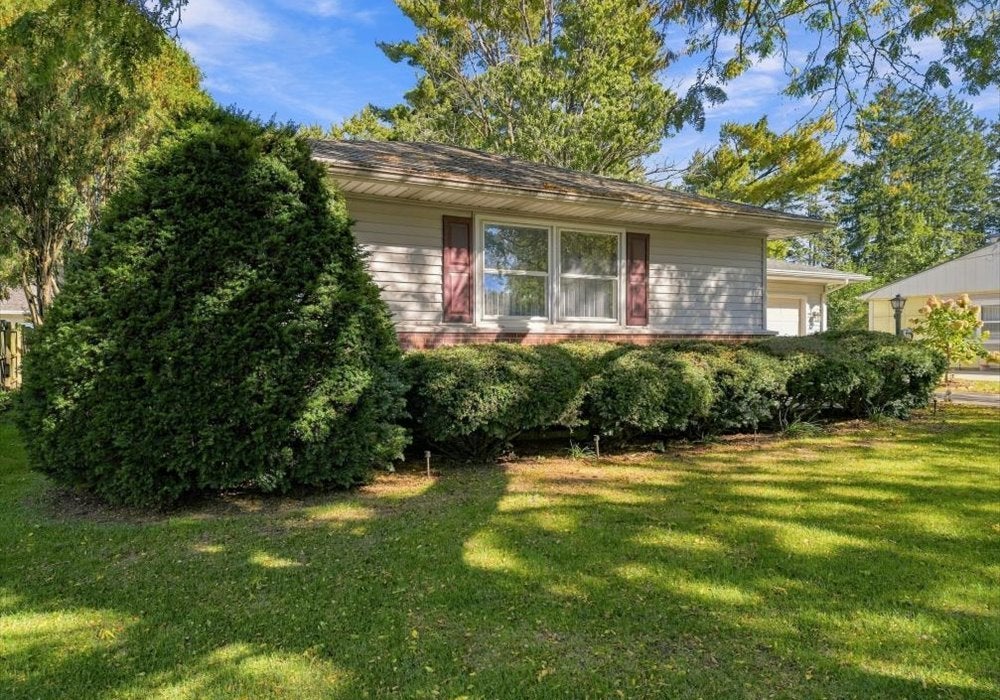 408 Sunset Lane