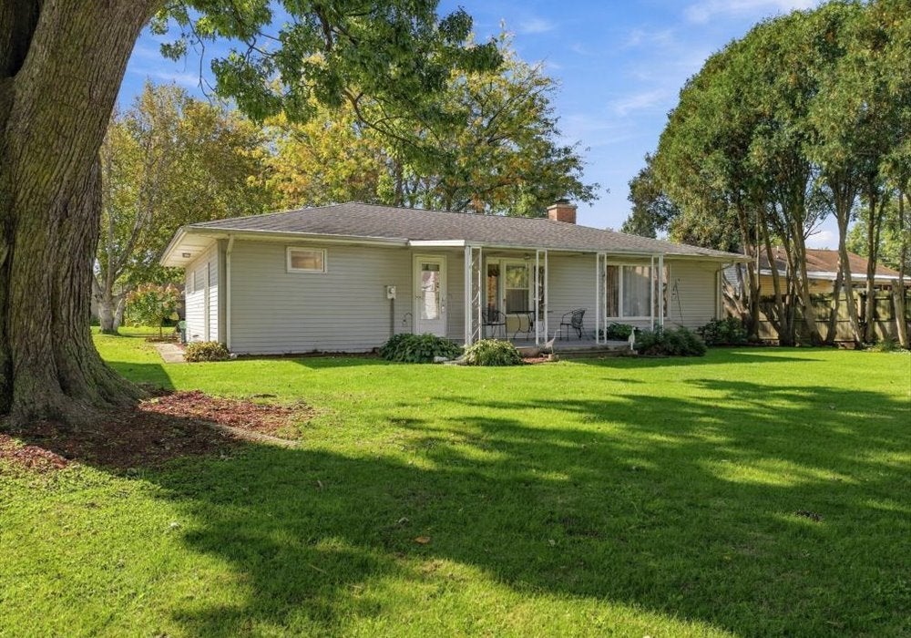 408 Sunset Lane