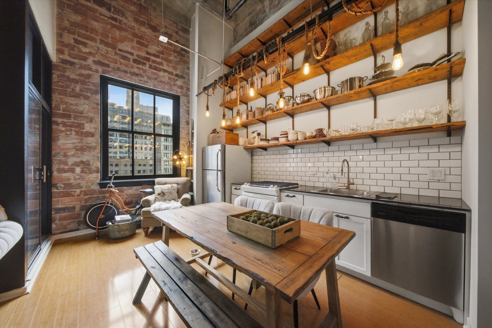 20 N State Street 1013