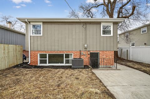 Tiny photo for 515 W 146 Street, Dolton, IL 60419 (MLS # 12598468)