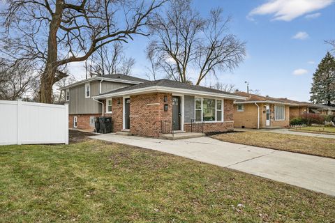 Tiny photo for 515 W 146 Street, Dolton, IL 60419 (MLS # 12598468)