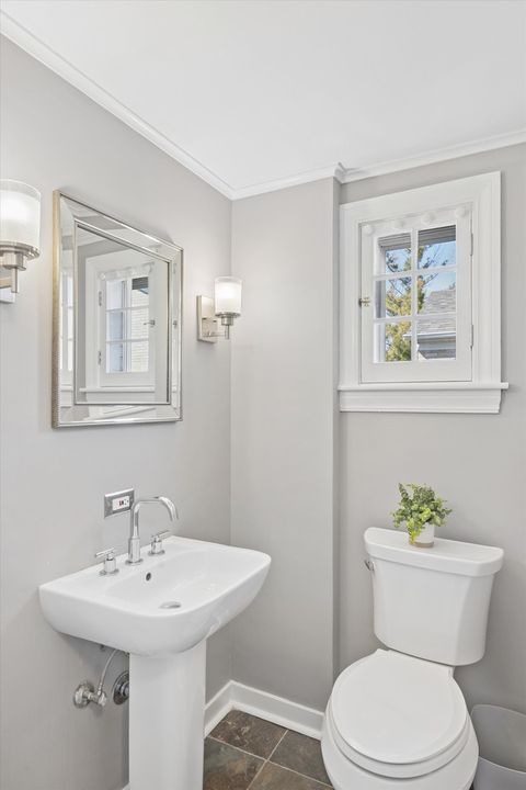 Tiny photo for 267 N Larch Avenue, Elmhurst, IL 60126 (MLS # 12599994)