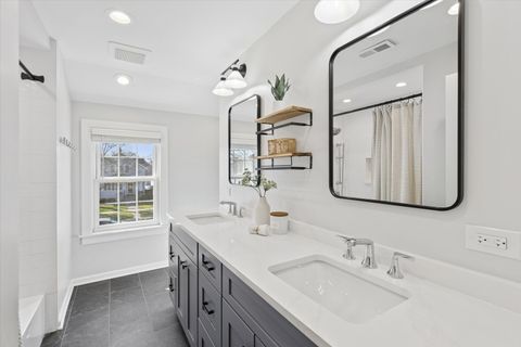 Tiny photo for 267 N Larch Avenue, Elmhurst, IL 60126 (MLS # 12599994)