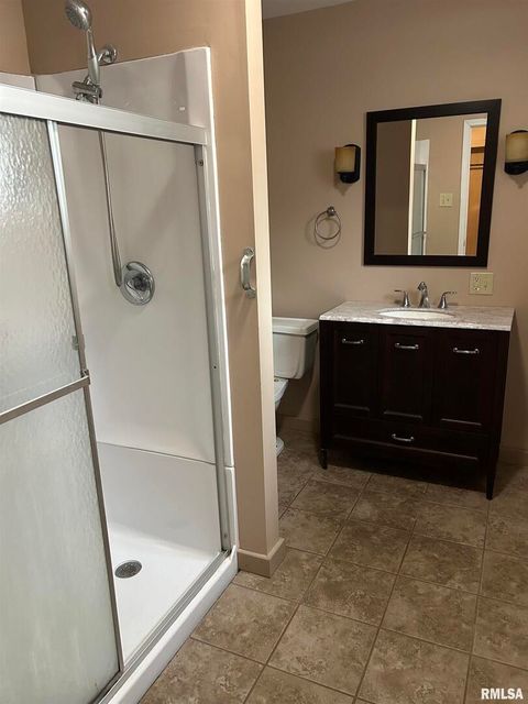 Tiny photo for 422 W 5TH Street, Benton, IL 62812 (MLS # EB459853)