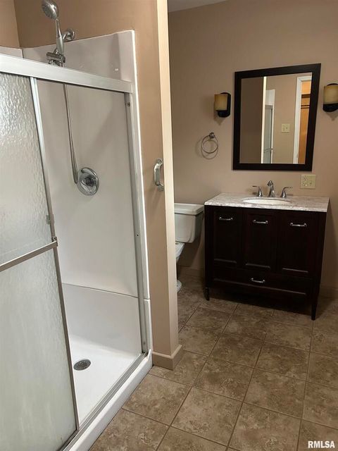 Tiny photo for 422 W 5TH Street, Benton, IL 62812 (MLS # EB459853)