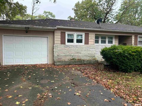 Tiny photo for 422 W 5TH Street, Benton, IL 62812 (MLS # EB459853)