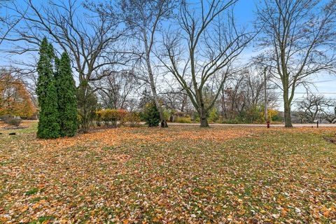 Tiny photo for 70 Hilltop Drive, Lake In The Hills, IL 60156 (MLS # 12519111)
