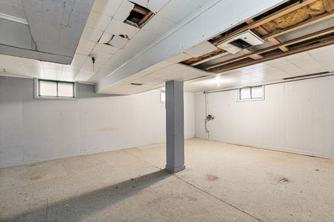 Tiny photo for 70 Hilltop Drive, Lake In The Hills, IL 60156 (MLS # 12519111)