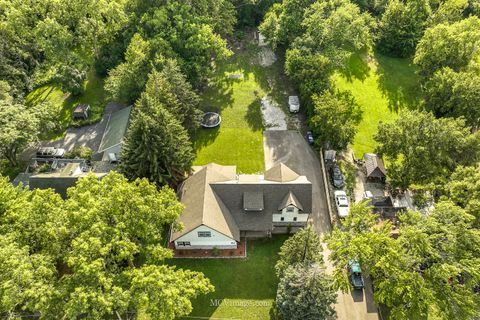 A home in Hickory Hills