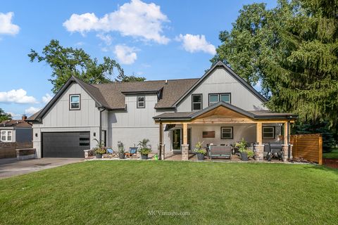 A home in Hickory Hills