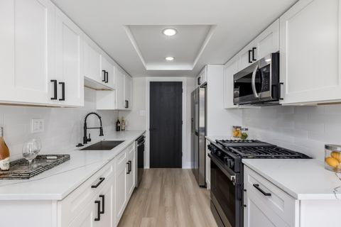 Tiny photo for 7114 Olde Gatehouse Road, Tinley Park, IL 60477 (MLS # 12611112)