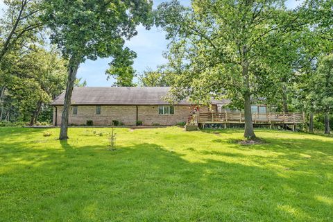 Photo of 21400 Lisa Lane, Steger, IL 60475 (MLS # 12533917)