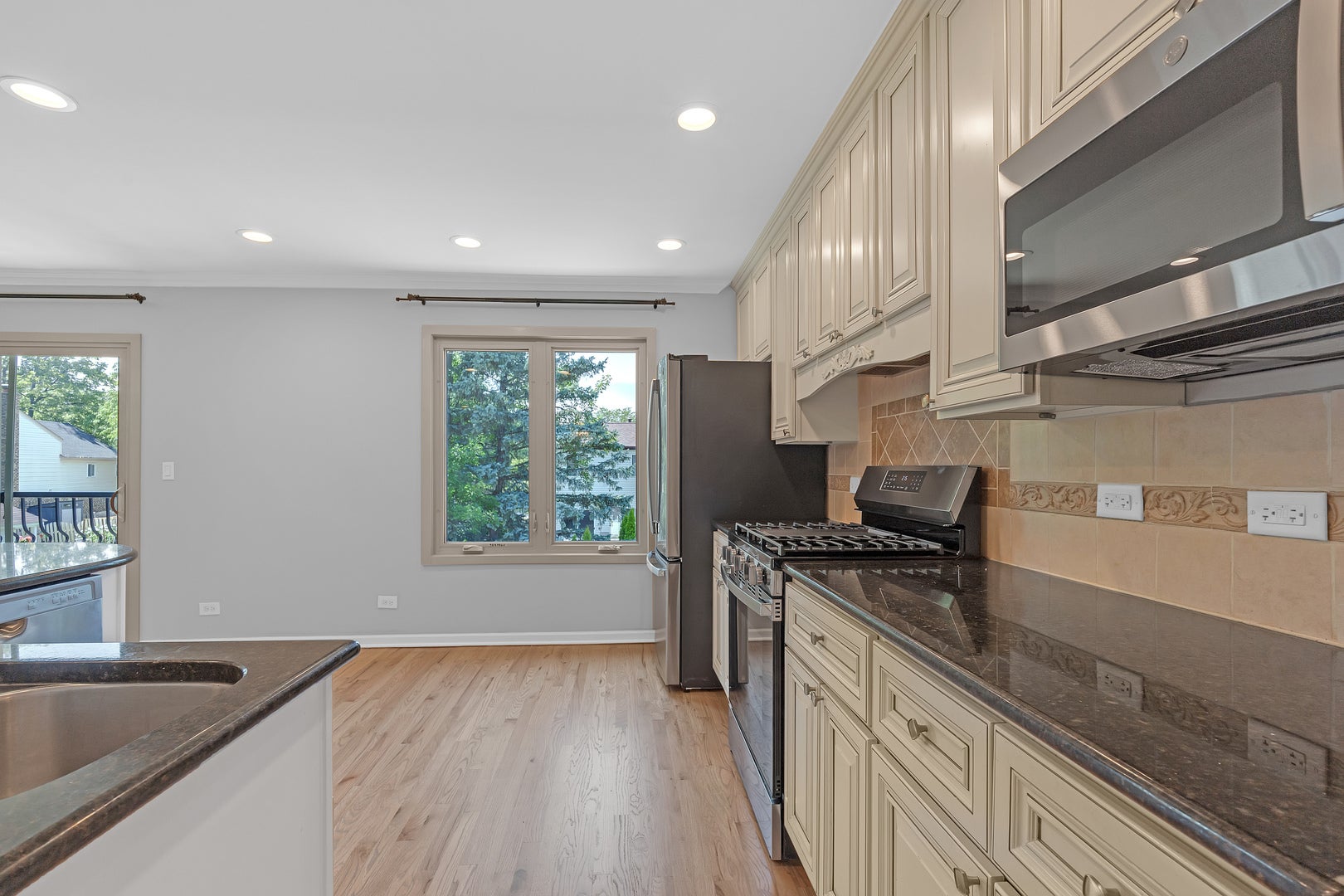 112 LILAC Lane