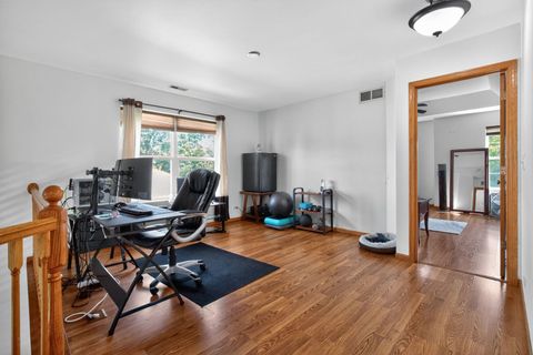 Tiny photo for 1544 Suncrest Lane, Bolingbrook, IL 60490 (MLS # 12465772)