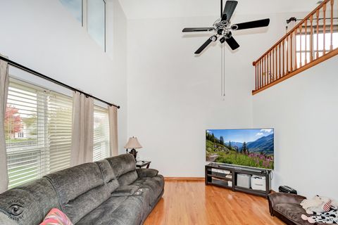 Tiny photo for 1544 Suncrest Lane, Bolingbrook, IL 60490 (MLS # 12465772)