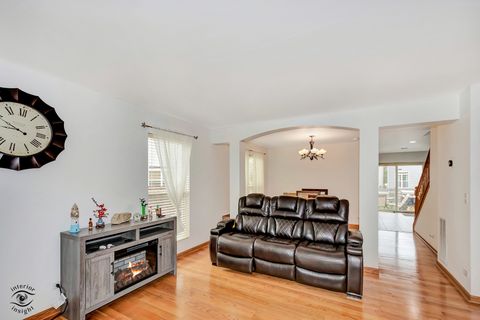 Tiny photo for 1544 Suncrest Lane, Bolingbrook, IL 60490 (MLS # 12465772)