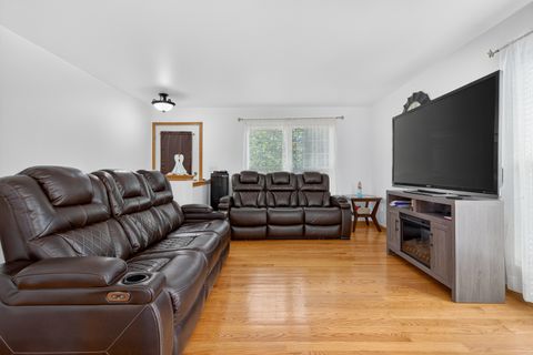 Tiny photo for 1544 Suncrest Lane, Bolingbrook, IL 60490 (MLS # 12465772)