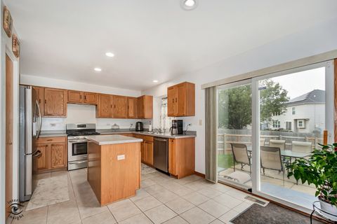 Tiny photo for 1544 Suncrest Lane, Bolingbrook, IL 60490 (MLS # 12465772)