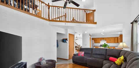 Tiny photo for 1544 Suncrest Lane, Bolingbrook, IL 60490 (MLS # 12465772)