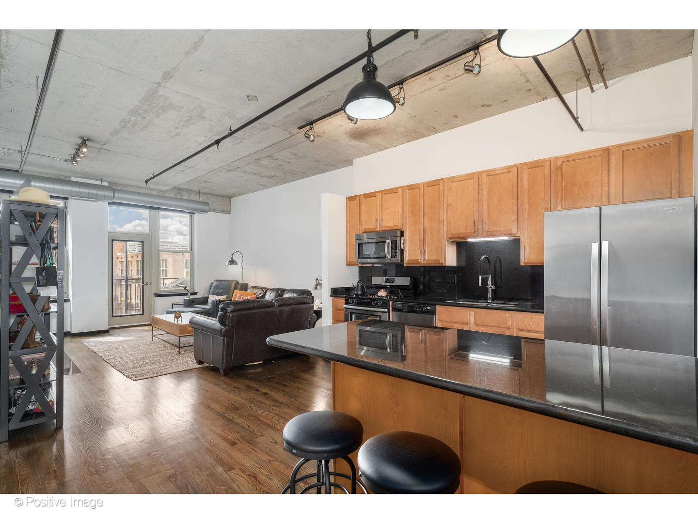 6 S Laflin Street 722