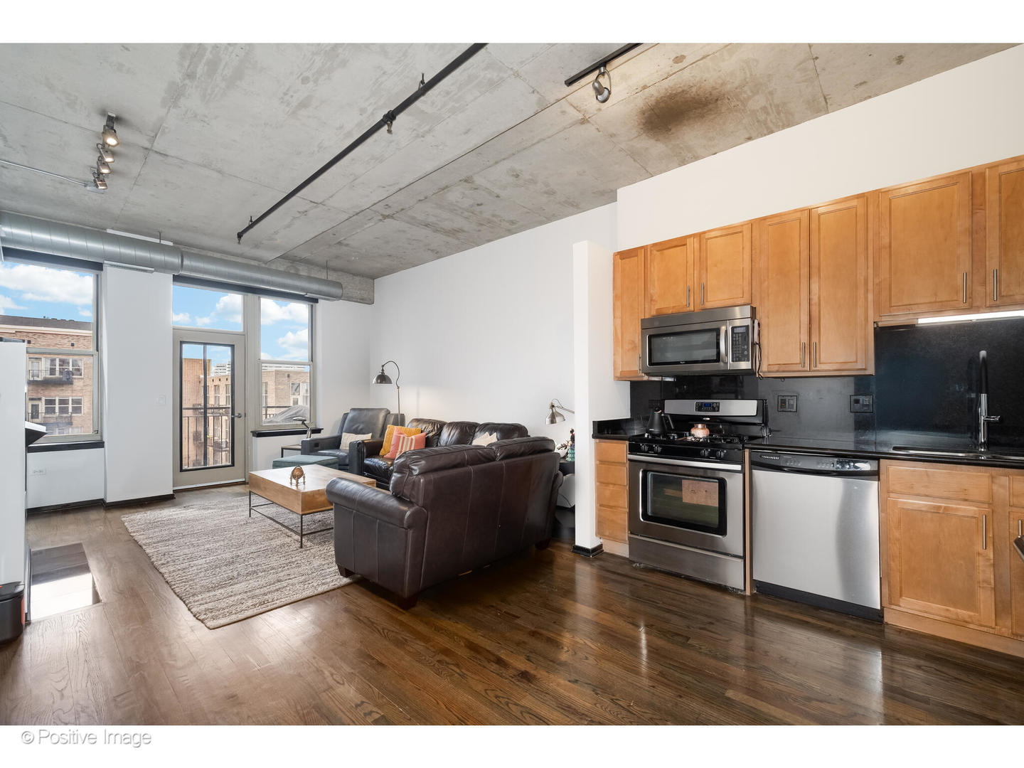 6 S Laflin Street 722