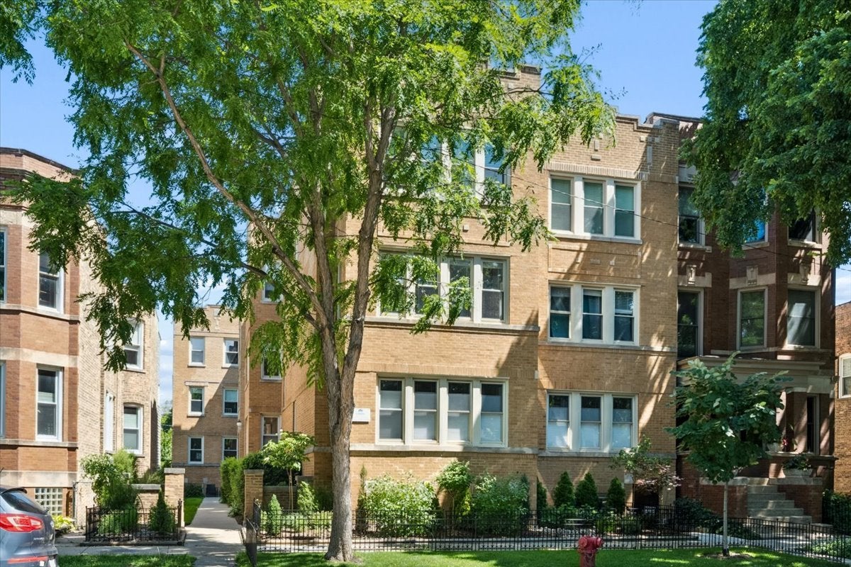 1930 W Addison Street 1S