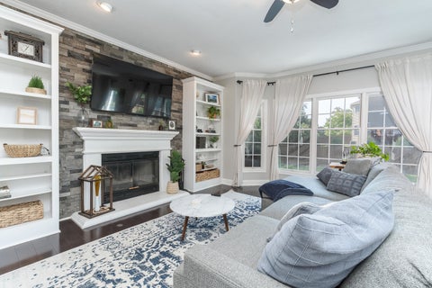 Tiny photo for 17 Waterside Circle, Bloomington, IL 61704 (MLS # 12712378)