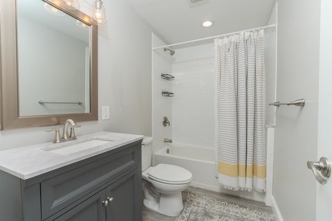 Tiny photo for 17 Waterside Circle, Bloomington, IL 61704 (MLS # 12712378)