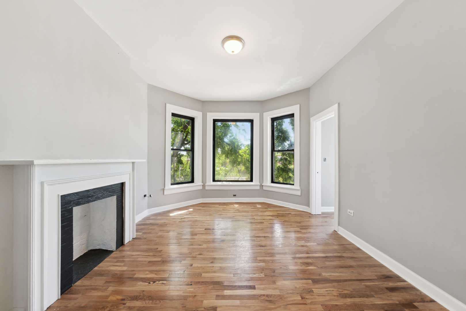 3322 W Congress Parkway