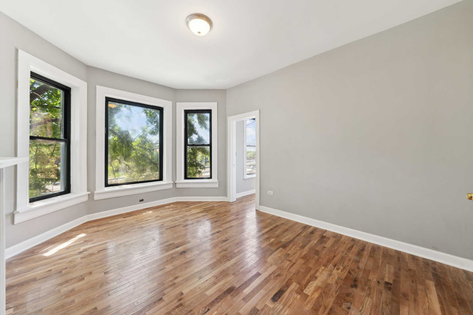 3322 W Congress Parkway