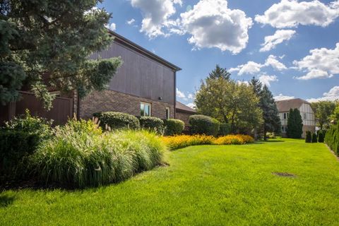 Tiny photo for 2409 E Greshan Court, Arlington Heights, IL 60004 (MLS # 12495146)