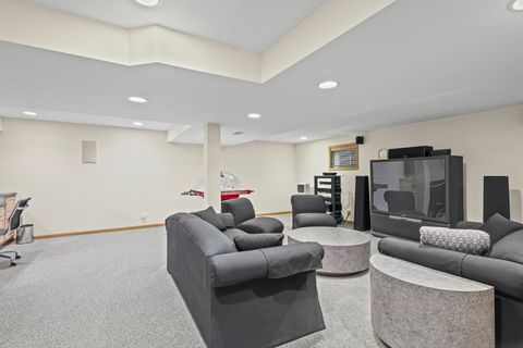 Tiny photo for 2409 E Greshan Court, Arlington Heights, IL 60004 (MLS # 12495146)