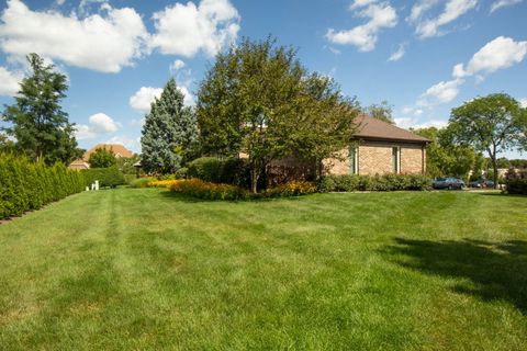 Tiny photo for 2409 E Greshan Court, Arlington Heights, IL 60004 (MLS # 12495146)