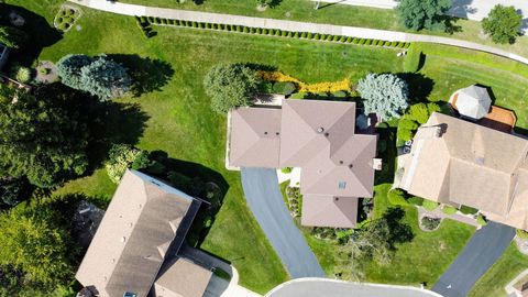 Tiny photo for 2409 E Greshan Court, Arlington Heights, IL 60004 (MLS # 12495146)