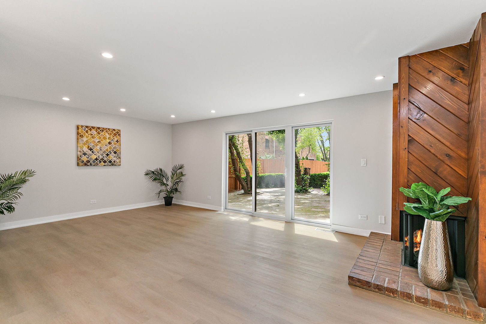 2013 Post Oak Place