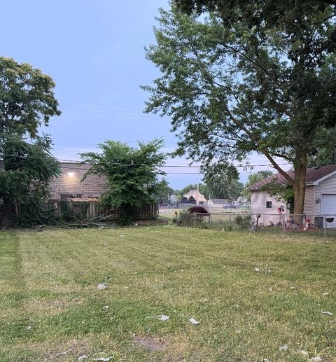 570 Dover Street Joliet IL 60432