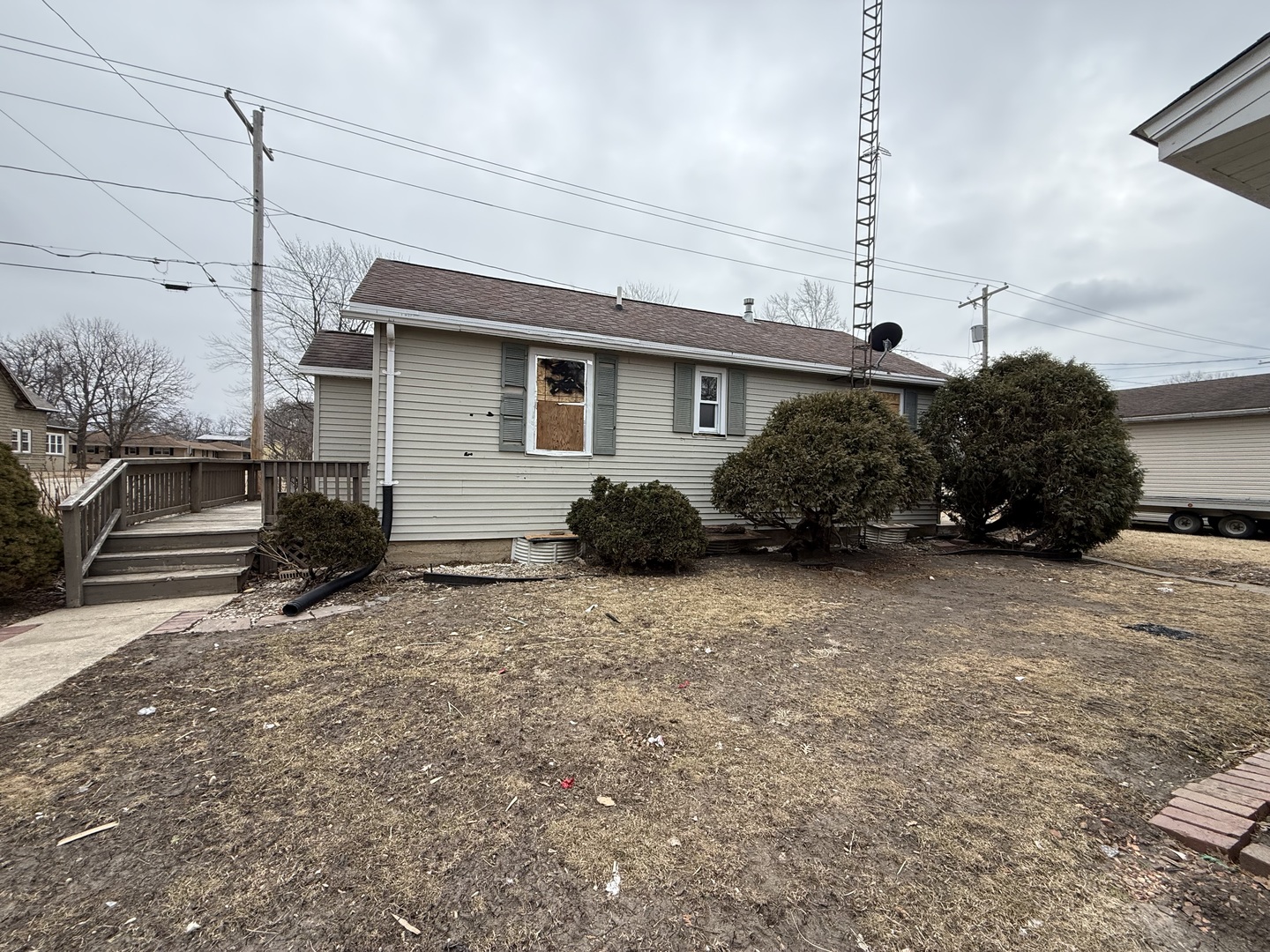 431 W Cedar Street