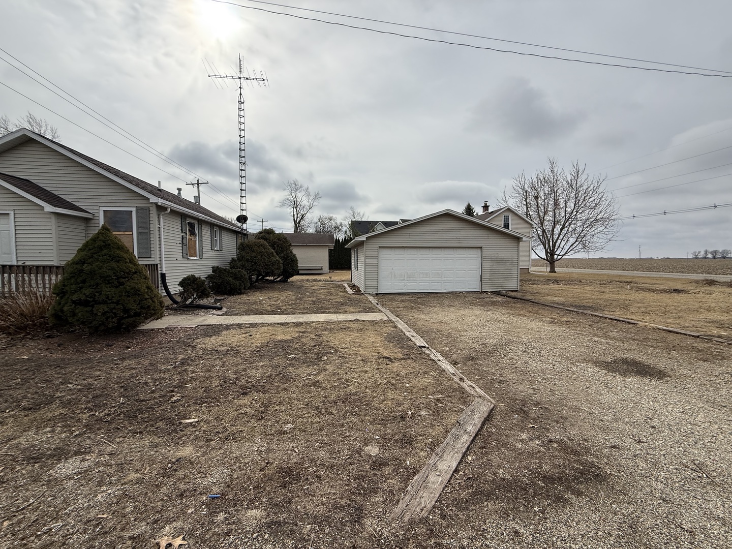 431 W Cedar Street