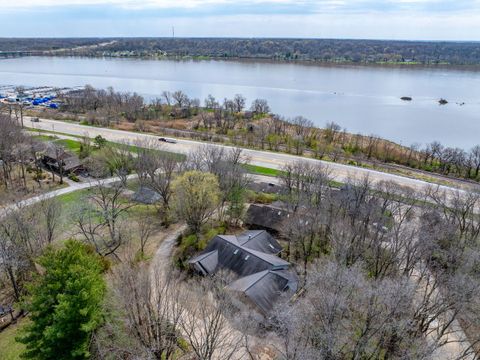 Tiny photo for 3 Walbrier Court, Le Claire, IA 52753 (MLS # 12619504)