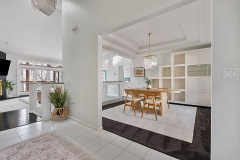 Tiny photo for 3 Walbrier Court, Le Claire, IA 52753 (MLS # 12619504)