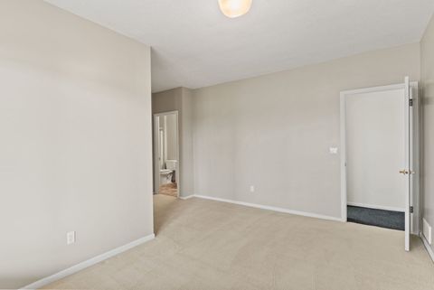 Tiny photo for 3 Walbrier Court, Le Claire, IA 52753 (MLS # 12619504)