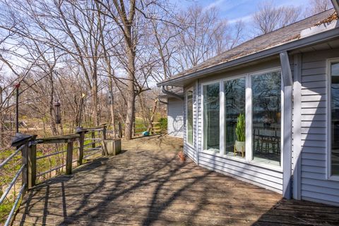 Tiny photo for 3 Walbrier Court, Le Claire, IA 52753 (MLS # 12619504)