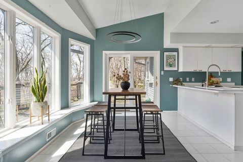 Tiny photo for 3 Walbrier Court, Le Claire, IA 52753 (MLS # 12619504)