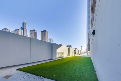 Tiny photo for 737 W Washington Boulevard #2307, Chicago, IL 60661 (MLS # 12544122)