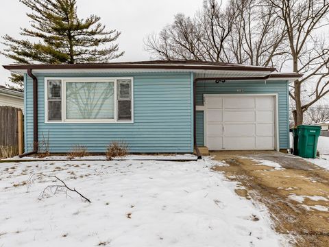 Photo of 1109 Frederick Street, Joliet, IL 60435 (MLS # 12569005)