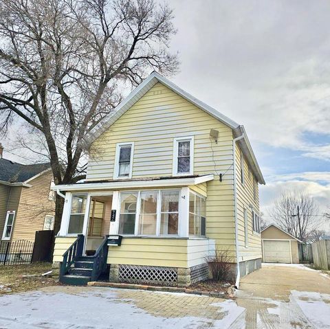Tiny photo for 747 Delius Street, Aurora, IL 60505 (MLS # 12541979)