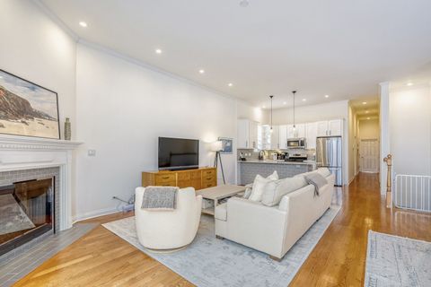 Tiny photo for 2142 W Chicago Avenue #4, Chicago, IL 60622 (MLS # 12594932)