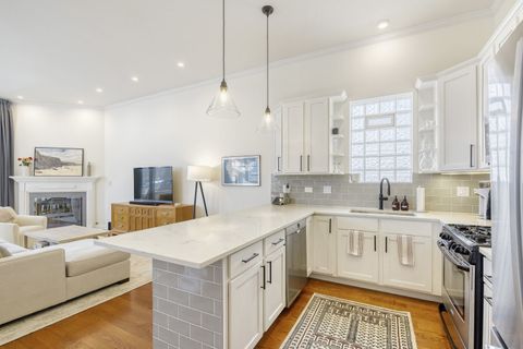 Tiny photo for 2142 W Chicago Avenue #4, Chicago, IL 60622 (MLS # 12594932)